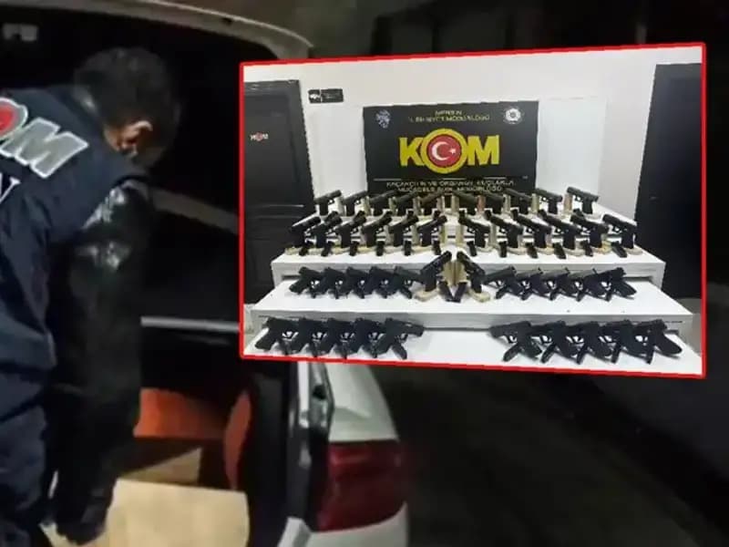 Mersin'de Otomobil İçinde Bulunan Silah Deposu Şok Etti