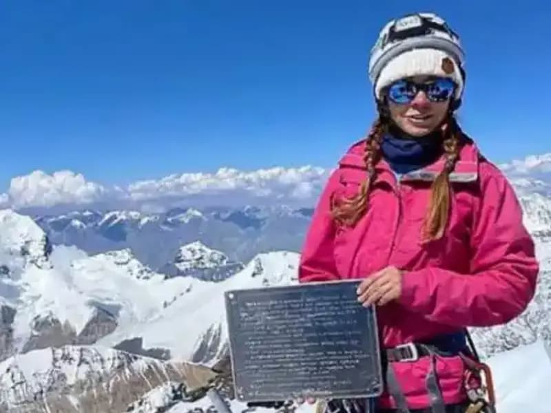 Kırık Bacakla Zorlu Dağ Serüveni: Rus Dağcı İki Haftadır Kayboldu