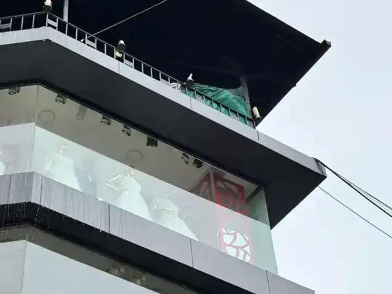 Giyim Mağazasında Meydana Gelen Korkutucu Yangın, Kenti Sarstı