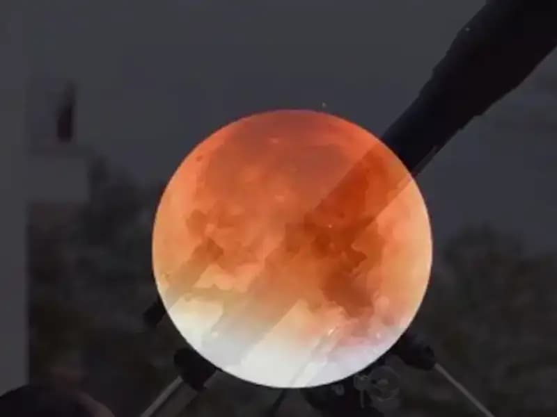 Ay Tutulması Gecesi: Kanlı Ay Yaygınlaşacak, Kaçırmayın!