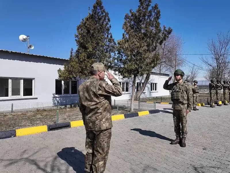Kara Kuvvetleri Komutanı Metin Tokel, Iğdır ve Nahçıvan'ı Ziyaret Etti