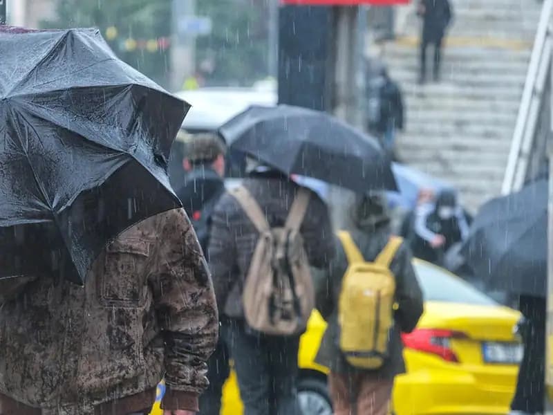 Türkiye'de Yağışlı Hava Etkisi: 13 İl Sarı Uyarı Alıyor