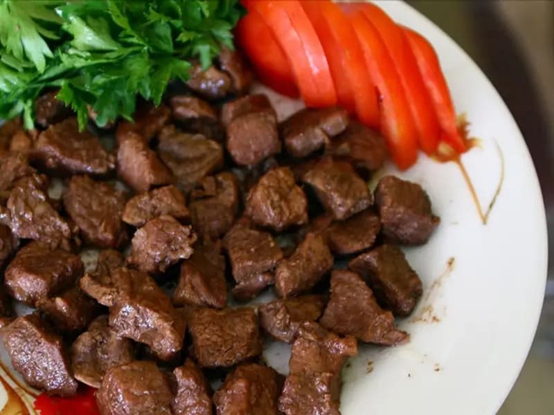 Mersin Aşevinde Yarış Atına Ait Çipli Kavurma Skandalı