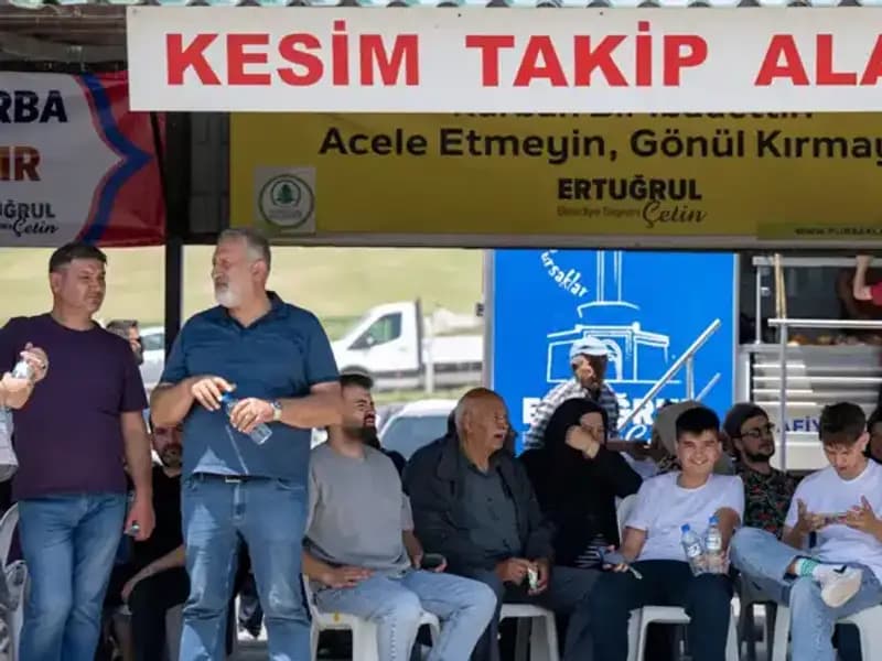 Ankara'daki Kurban Pazarlarında Hareketlilik Artıyor: Alıcılar ve Satıcılar Bir Araya Geliyor