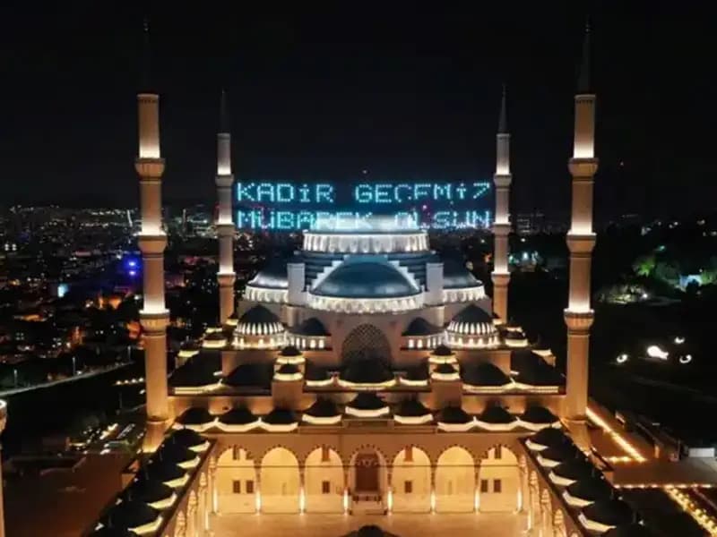 Kadir Gecesi 2025: 26 Mart'ta Mi İdrak Edilecek? Diyanet'ten Açıklama