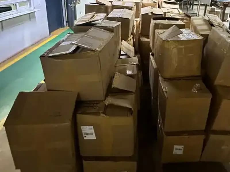 Kargo Şirketinde Kaçak Tütün Operasyonu: Büyük İki Milyon Kilo Ele Geçirildi