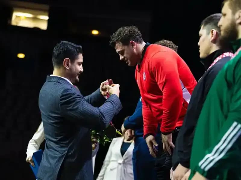 Rıza Kayaalp, Dünya Şampiyonası'nda Altın Madalya Kazandı!