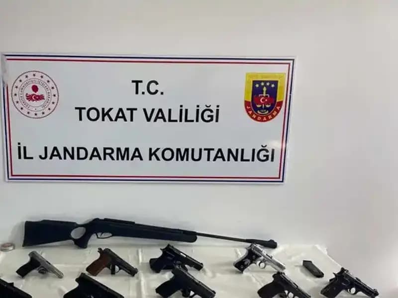 Tokat'ta Tehlikeli Kaçak Silah Operasyonu: İki Şahıs Gözaltında