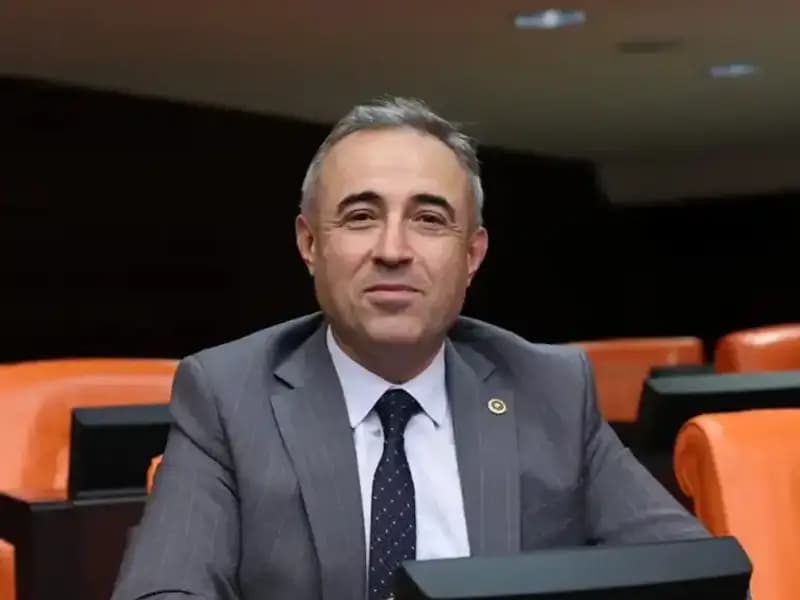 DEVA Partisi'nde Şok İstifa: Genel Başkan Yardımcısı Görevini Bıraktı