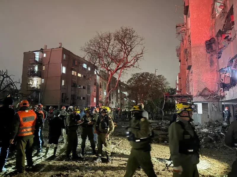 İran, Dimona ve Arad'ı Vurarak Büyük Yıkıma Neden Oldu