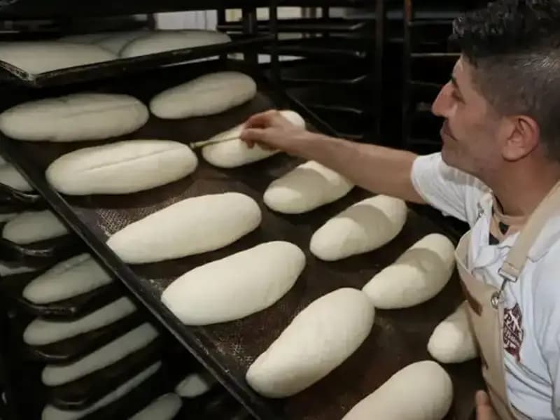 45 Derecede Zorlu Mesai: Fırınların Önünde Neler Oluyor?