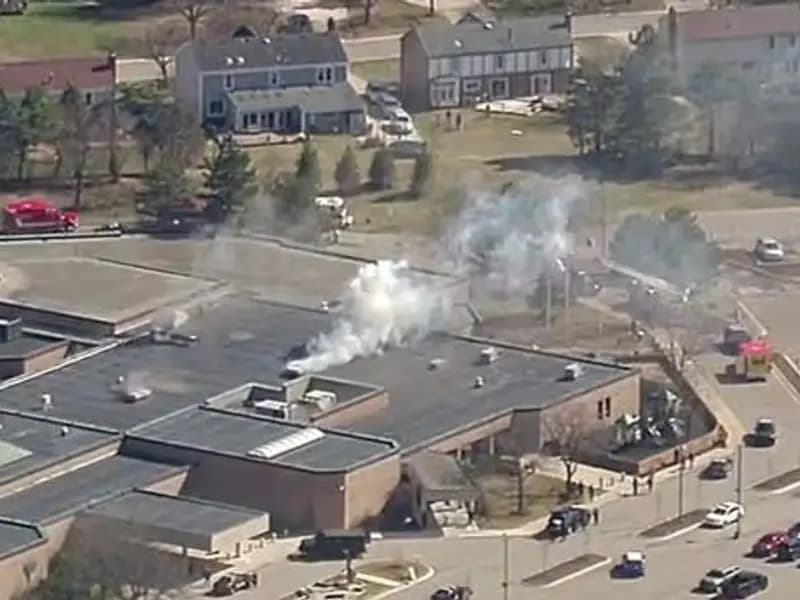 Michigan'da Sinagoga Saldırı: Otomobil ve Silah Kullanıldı