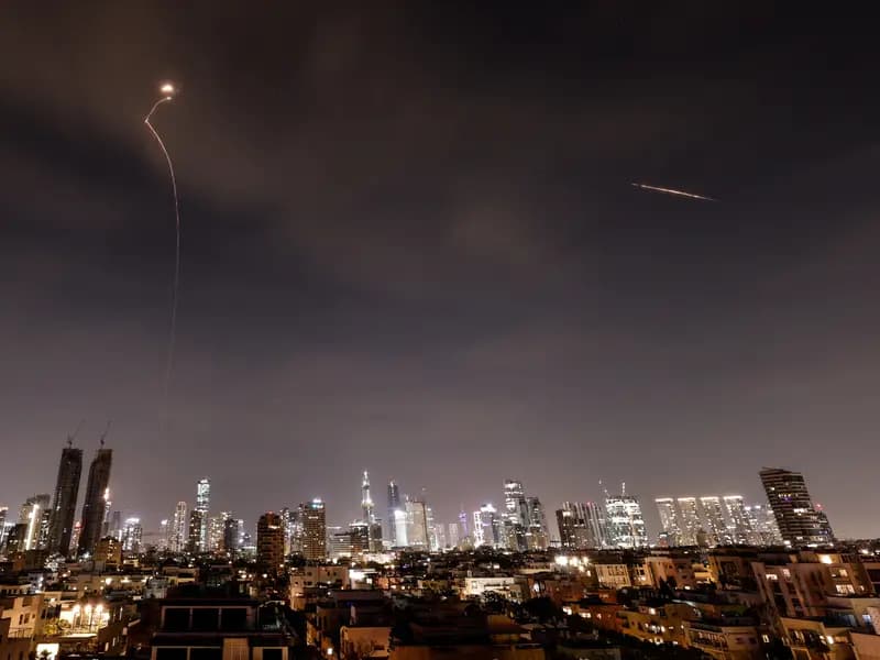 İran Savaşı'nın 24. Günü: Tehditlere "Göz Göze" Yanıtı