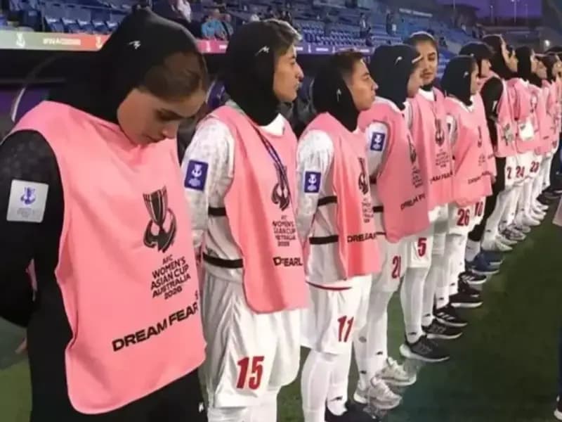 İran Kadın Futbol Takımı Kafilesi Türkiye'ye Ulaştı