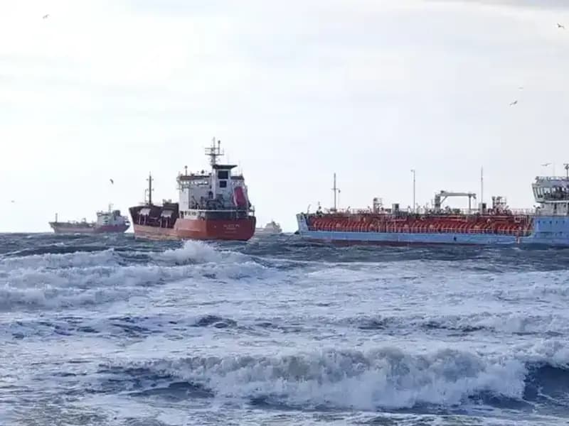 Florya'da İki Farklı Gemiden Acil Durum Çağrısı Yapıldı