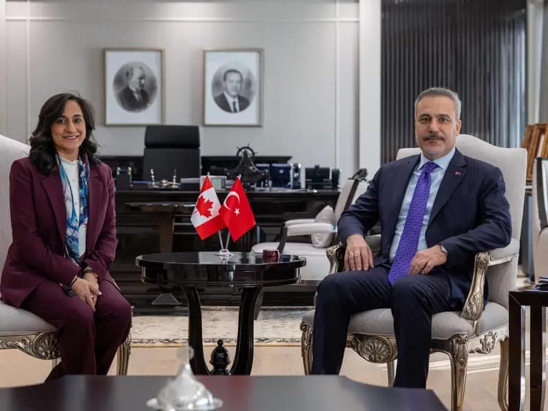 Hakan Fidan ve Anita Anand, Ankara'da Enerji ve Güvenlik Görüşmesi Yaptı