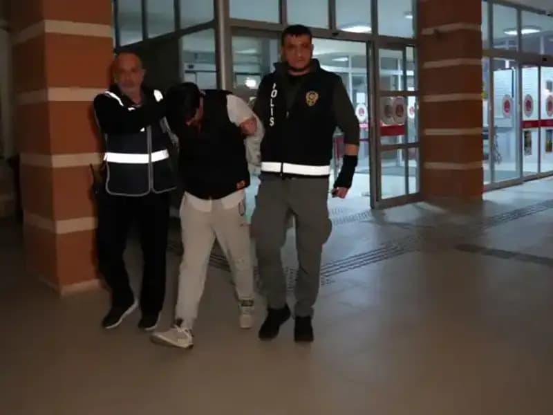 Hamile Eşini Katledip 10 Gün Boyunca Cesediyle Yaşamış Koca Tutuklandı