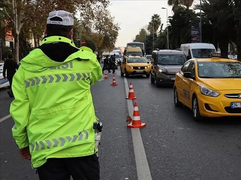 İstanbul'da Saat 16.00'da Trafiğe Kapanacak Yollar Listesi