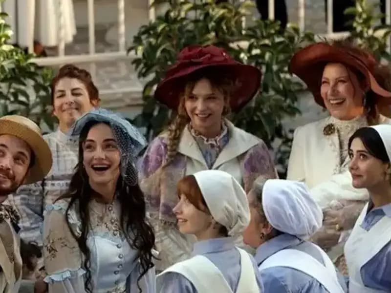 Şakir Paşa Ailesi Dizisinin Setinde Yangın Faciası: Bir Çalışan Hayatını Kaybetti