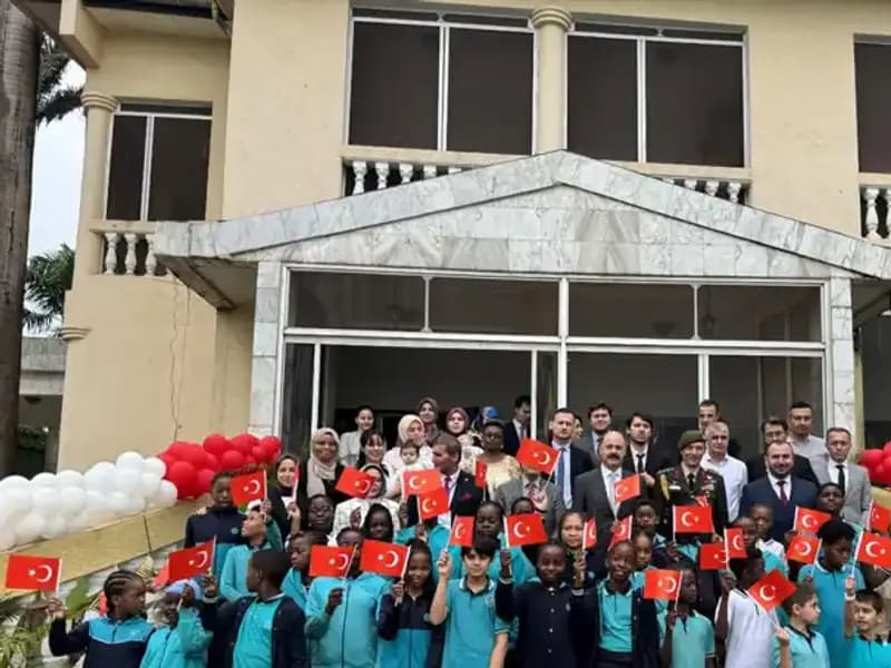 Kamerun'da 23 Nisan Ulusal Egemenlik ve Çocuk Bayramı Coşkuyla Kutlandı