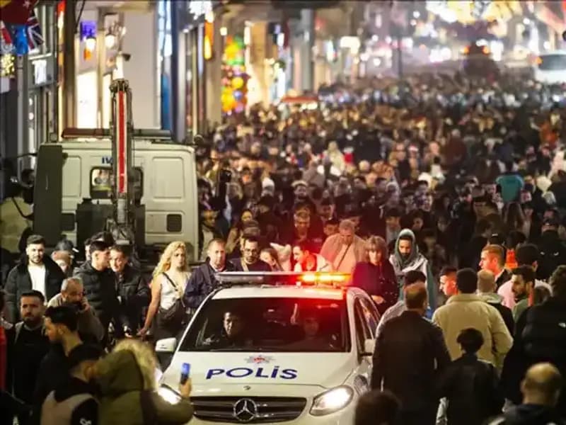 Ülke Genelinde Yılbaşı Teyakkuzu: 325 Bin Güvenlik Görevlisi Görev Başında