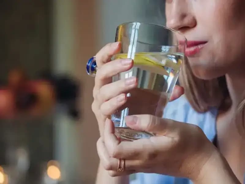 Aç Karnına 1 Litre Su İçmenin Sağlığa Serinletici Etkileri