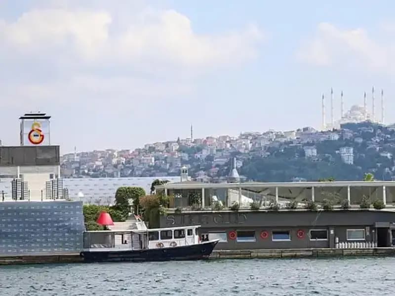 2. Abdülhamid’in Mirasçıları Galatasaray Adası için 15 Yıllık Hukuk Mücadelesini Kazandı