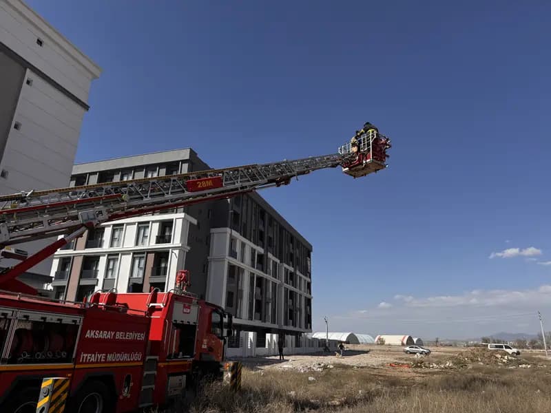 Aksaray'da Prizde Unutulan Şarj Aleti Yangına Neden Oldu