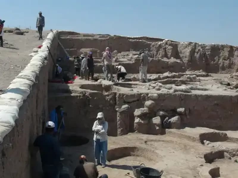 Kilis Oylum Höyük'te Kazı Çalışmaları Sıcak Havaya Rağmen Devam Ediyor