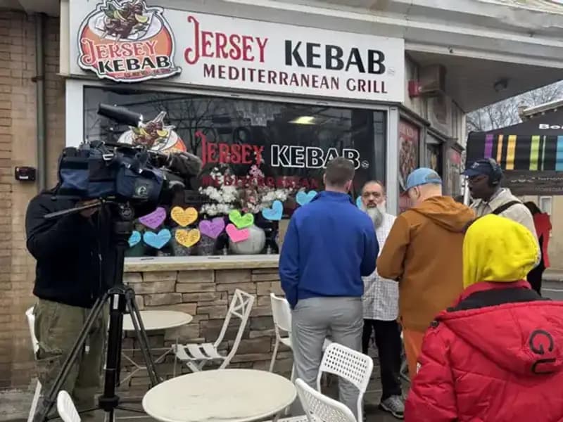 Türk Ailesinin Yeşil Kart Hayali, Gözaltında Son Buldu!