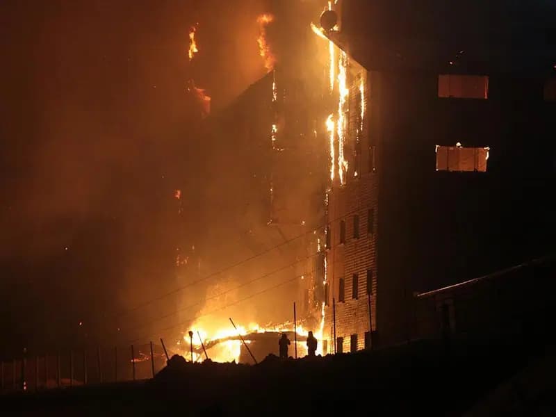 Adalet Bakanlığı Yangınla İlgili Araştırma İçin Ekip Oluşturdu