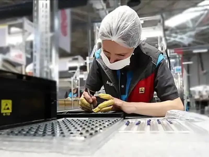 Foxconn, İlk Büyük Dil Modelini Duyurarak Yapay Zeka Dünyasında Yeni Bir Sayfa Açtı