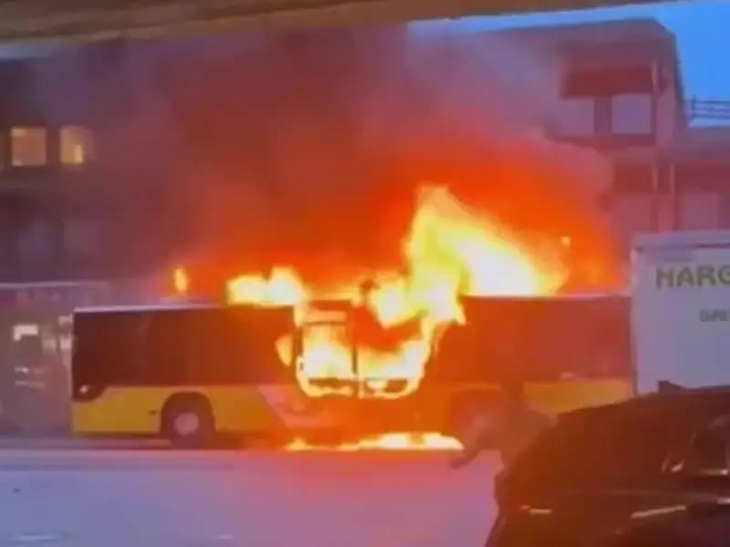 İsviçre'de Otobüs Yangınında 6 Kişi Hayatını Kaybetti