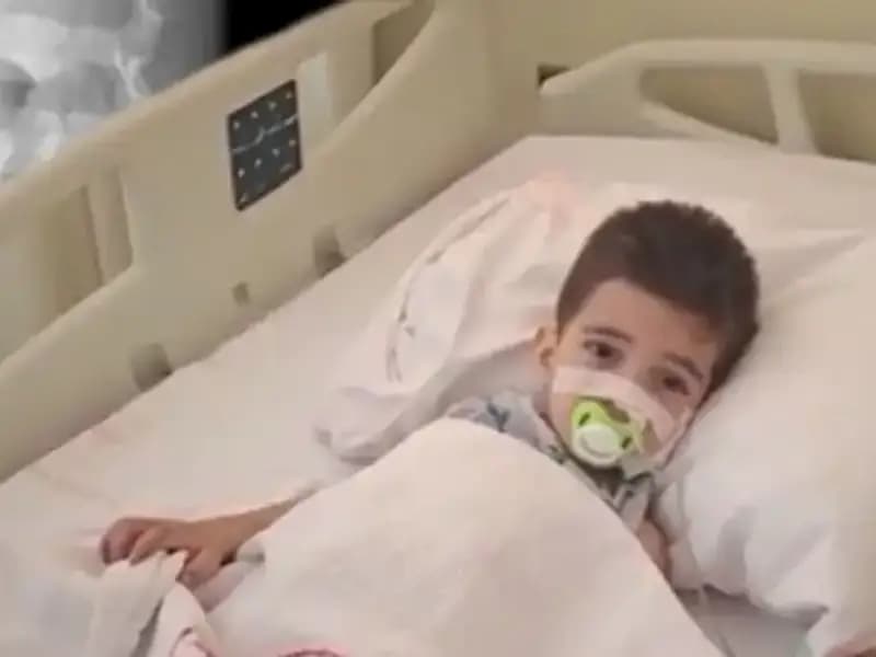 4 Yaşındaki Çocuk Pil ve Mıknatıs Yutarak Hayati Tehlike Atlattı