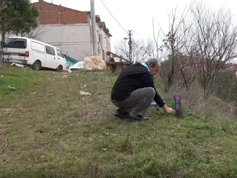 Bilecik’te 30 Yıldır Ücretsiz Ramazan Topu Geleneğini Yaşatan Kişi