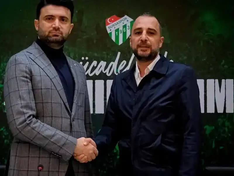 Bursaspor'un Yeni Teknik Direktörü Kim Oldu? İşte Batalla'nın Ardından Gelen İsim!
