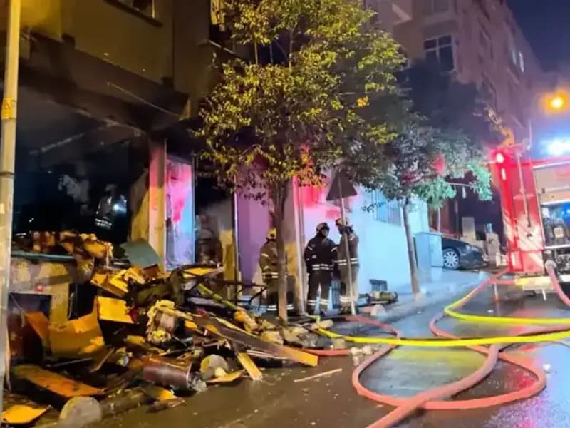 Bağcılar'da Beş Katlı Binada Yangın: İlginç Kurtarma Anları ve Sonrası