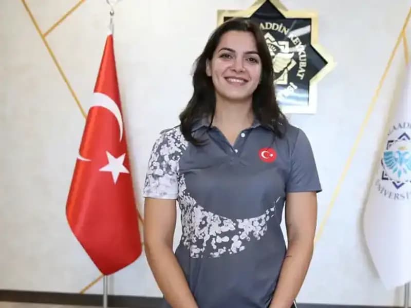 Altın Madalyanın Sahibi Esra, Dünya Şampiyonluğu İçin Hedef Belirledi!