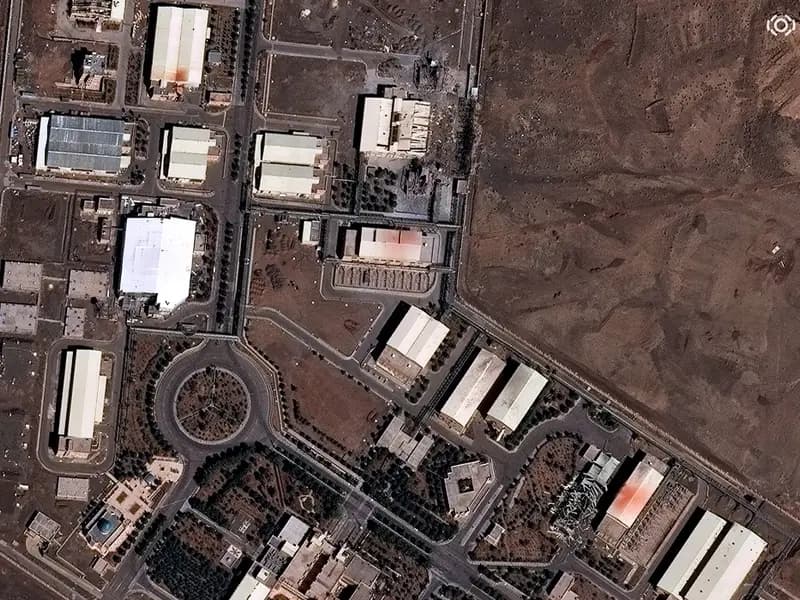 Trump'ın İran'a Nükleer Operasyon Planı: Tarihin En Riskli Hamlesi Mi?