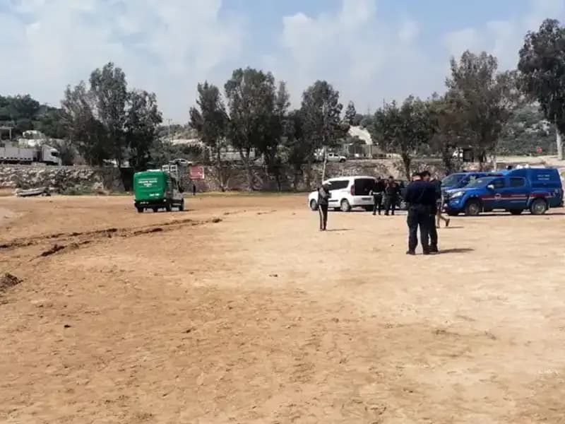Mersin’de Denizde Bulunan Ceset, Sırrını Arıyor!