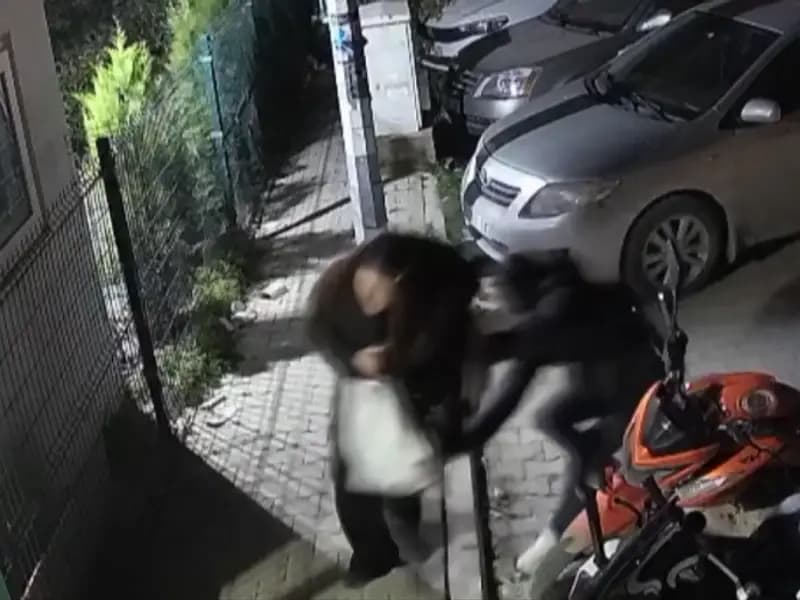 İzmir'de Saplantılı Eski Sevgili Cinayeti: Genç Kadının Acı Sonu