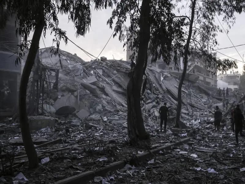 İsrail'in Gazze'ye Yaptığı Saldırılarda 8 Kişi Hayatını Kaybetti