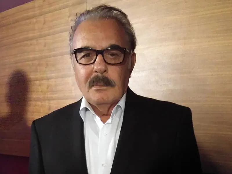 Ferdi Tayfur İstanbul'da Son Yolculuğuna Uğurlanacak