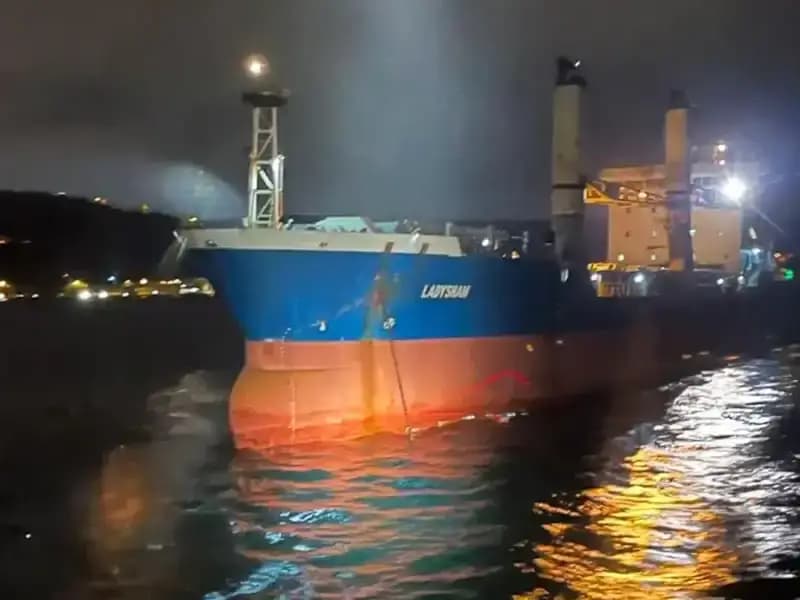 İstanbul Boğazı’nda Kuru Yük Gemisi Arızası Yaşandı: Denizde Tehlike Anları
