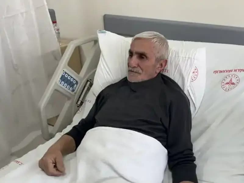 Gazoz Kapağından Gelen Şok: Genç Kız Hastaneye Kaldırıldı