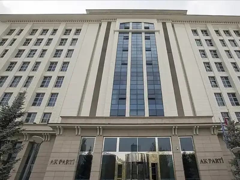 AK Parti Yeni Anayasa Komisyonu İlk Toplantısını Gerçekleştiriyor