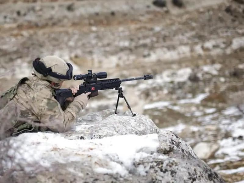 Terör Örgütü Üyeleri Irak ve Suriye'de Etkisiz Hale Getirildi