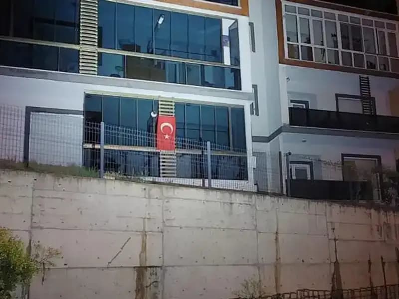 Sakarya'da 4 Katlı Apartman Acil Tahliye Edildi: Sebep Ne?