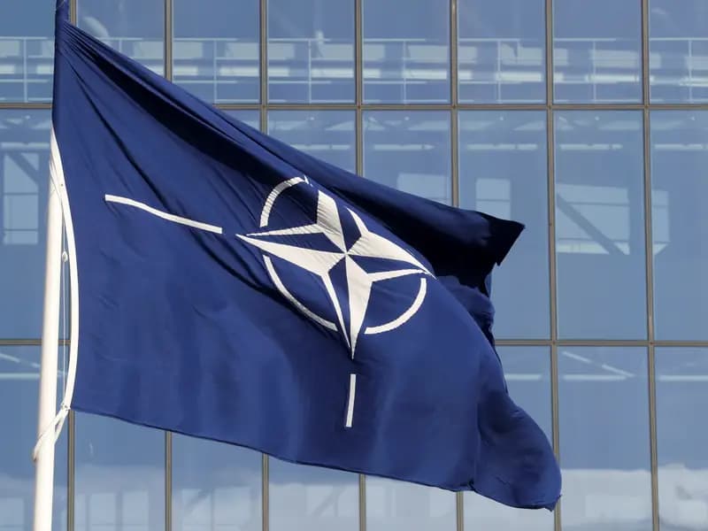 NATO, Irak Misyonundaki Tüm Personeli Avrupa'ya Tahliye Etti