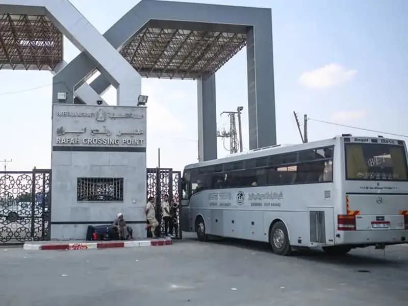 İsrail, Refah Sınır Kapısı'nı Yeniden Açıyor: Geçişler Başlıyor